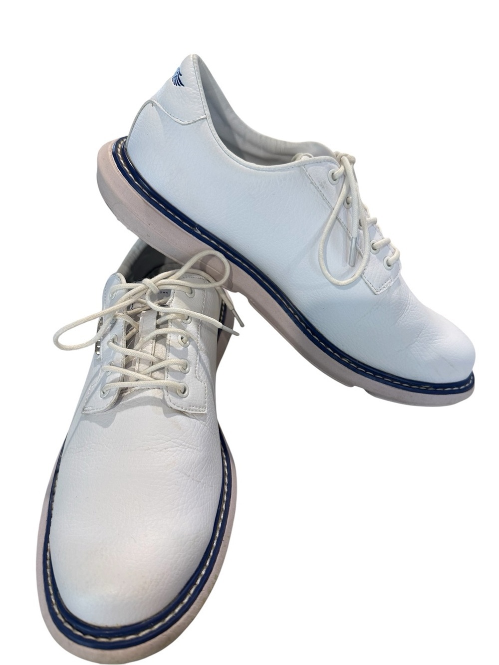 Straight Down Brand Derby Style Golf Shoe in Like New Condition.  Men’s Size 12